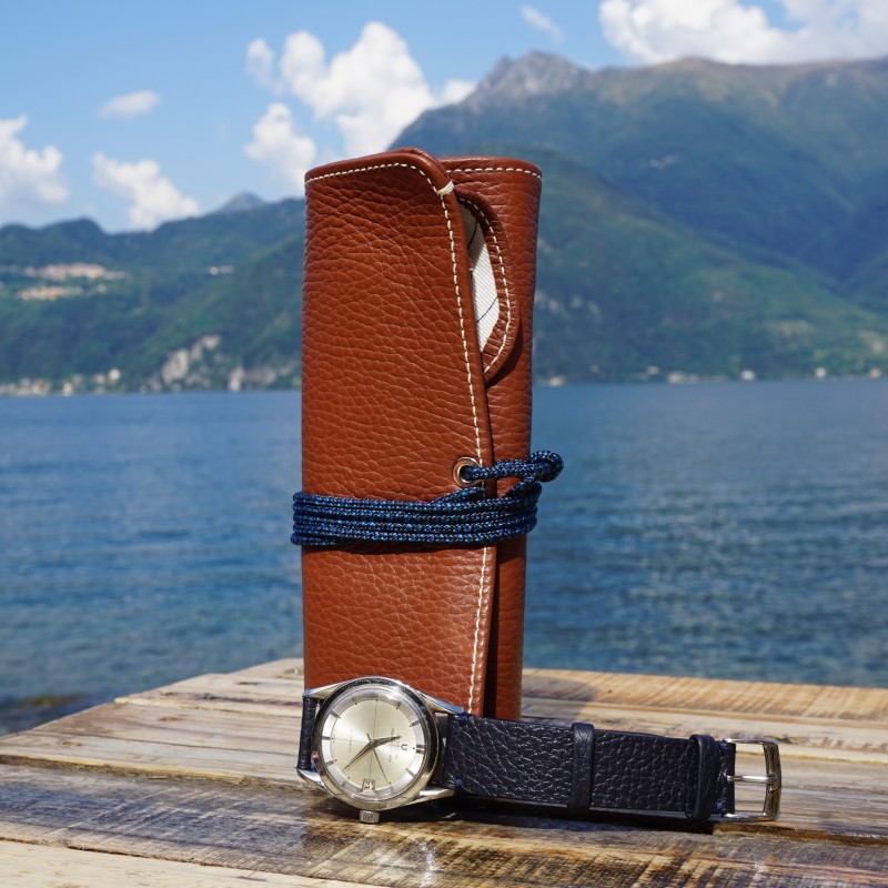 Leather Travel Watch Roll Ploumanach, transport your watch in style!