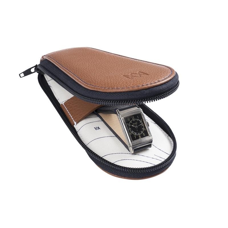 Voyageuse Geneva, leather pouch to transport your watch in style