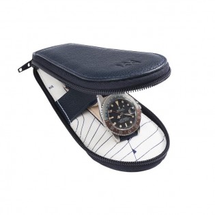 Voyageuse Geneva, leather pouch to transport your watch in style