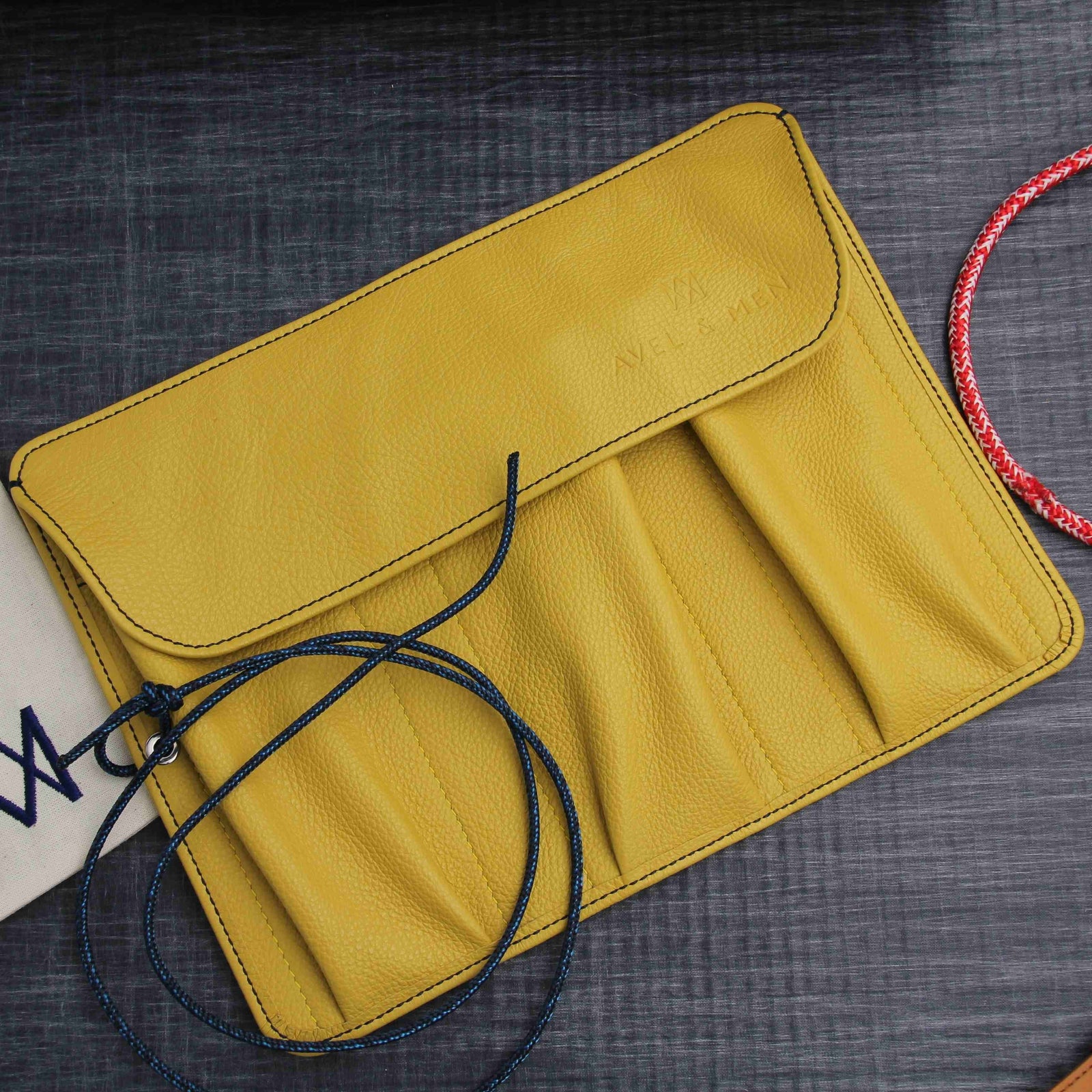  -    -  Marmotte PLOUMANAC'H Jaune -  Avel & Men