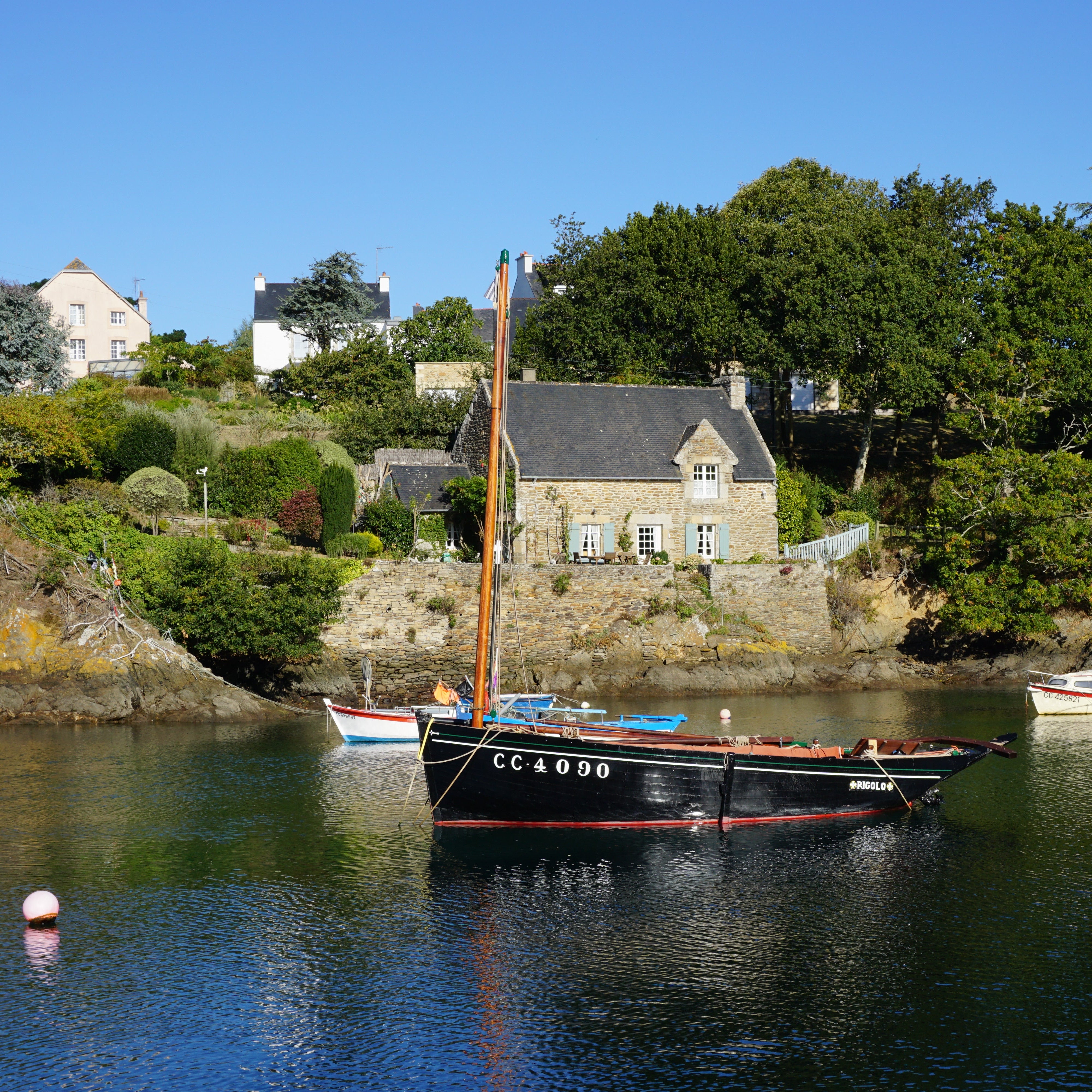 straps made in france with love by a brother and a sister