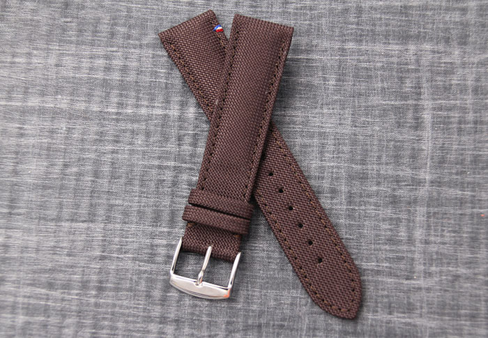 Brown watch strap in Seaqual canvas by Avel & Men