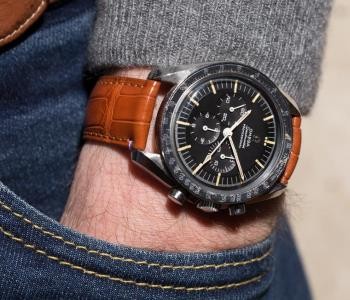 What watchstrap goes with your Omega Speedmaster ?